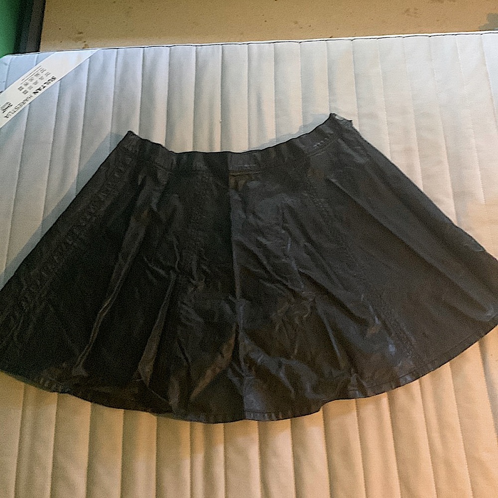 Forever 21 plus size XL faux leather skirt